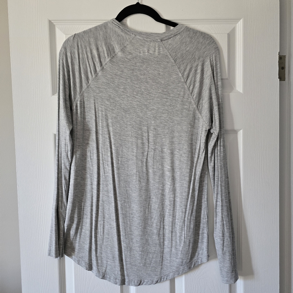 Aerie Heather Gray Long Sleeve Top With Thumb Holes - Picture 4 of 7